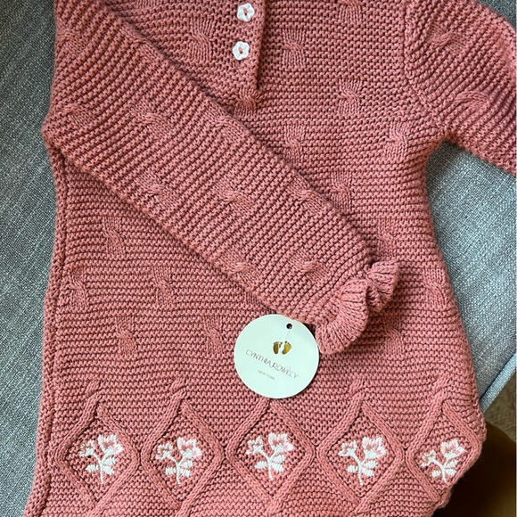 NWT Cynthia Rowley sweater, tights and bow - Picture 4 of 5